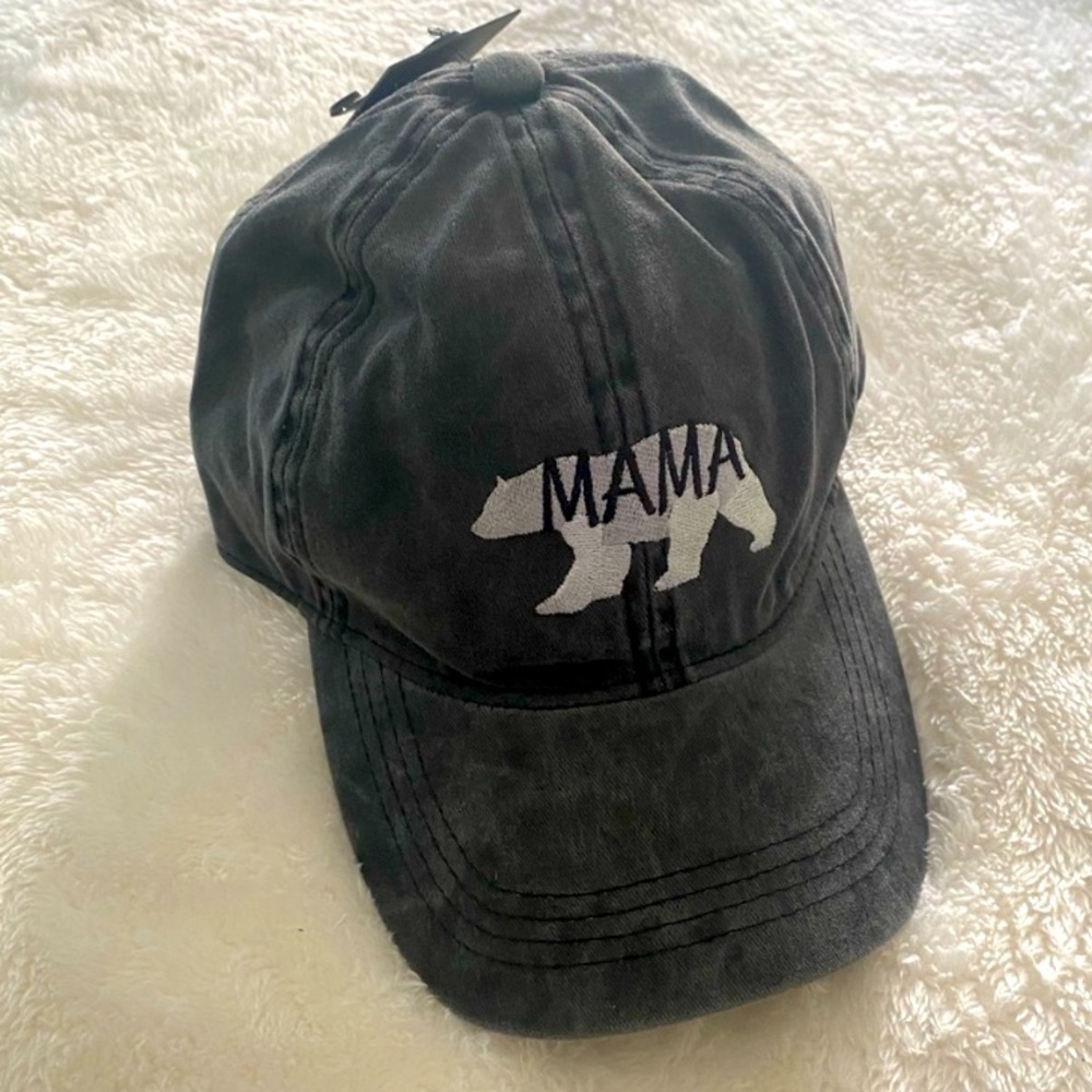 Mama hat